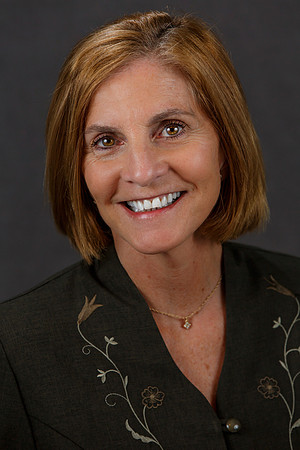Linda_Headshots_2019_02_11_048