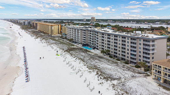 Island Princess_Amenities Drone_2023_04_12_012