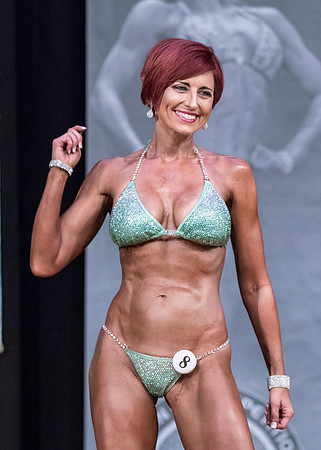 Bikini_2018_ECC_NS_80D_173