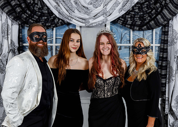 Bowlegs Masq Ball_2021_12_04_219