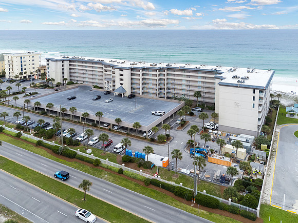 Island Princess_Amenities Drone_2023_04_12_003