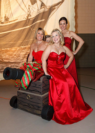 Holly Ball_Candid_2013_12_14_033
