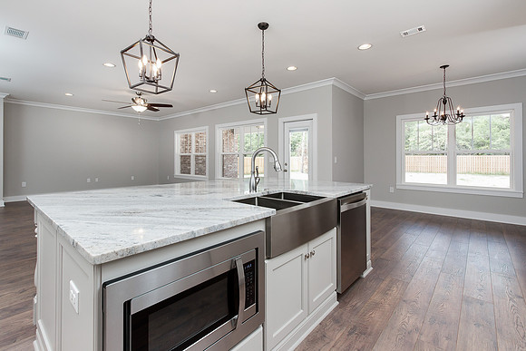 5520 Flatwoods Dr_2019_08_13_086-Edit