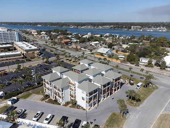 Sunset Cottages_Amenities_drone_2023_02_06_008