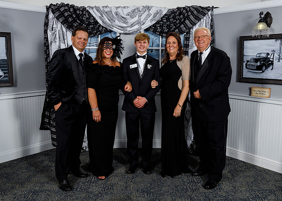 Bowlegs Masq Ball_2021_12_04_487