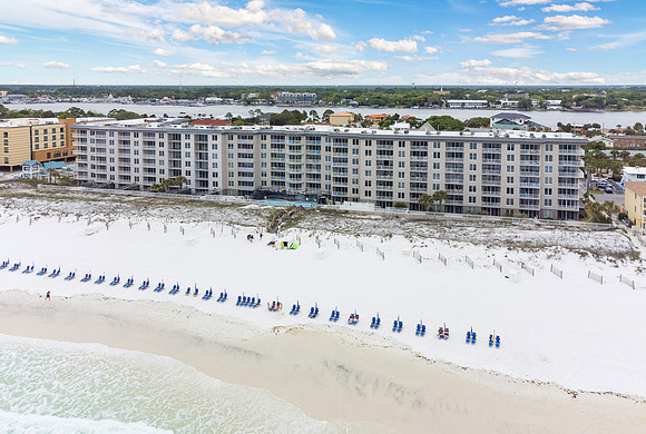 Island Princess_Amenities Drone_2023_04_12_010