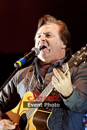 ECSingoff_2012_03_11_40D_036