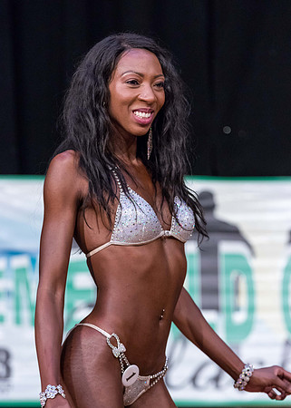 Bikini_2018_ECC_NS_80D_007