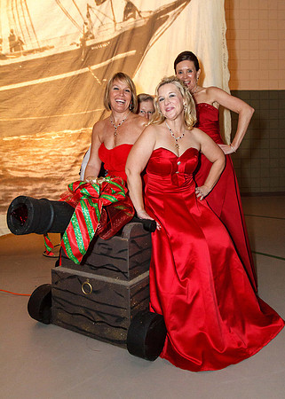 Holly Ball_Candid_2013_12_14_032