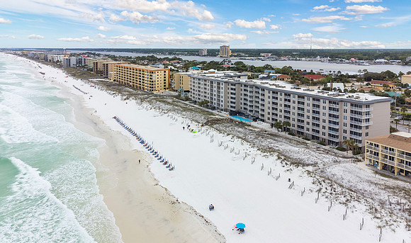 Island Princess_Amenities Drone_2023_04_12_011
