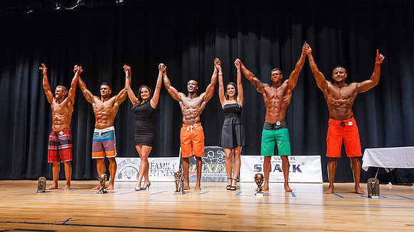 PHS2014_Nightshow_Groups_40D_210