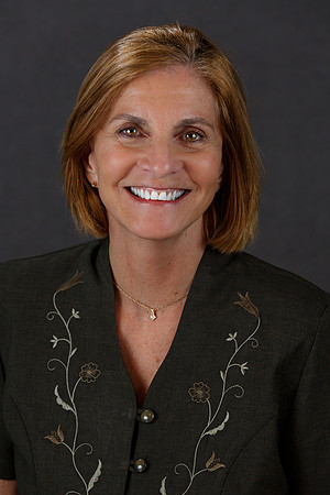 Linda_Headshots_2019_02_11_039