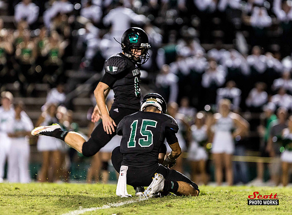 CHSFB_vs_Rickards_2015_09_11_833