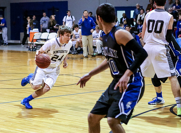 Kyle Wilson -Basketball 727B0126