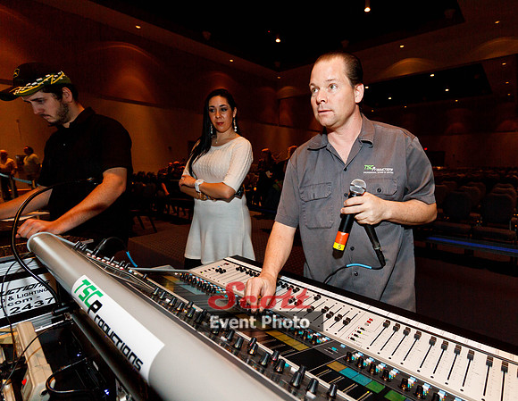 ECSingoff_2012_03_11_7D_029
