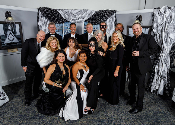 Bowlegs Masq Ball_2021_12_04_292