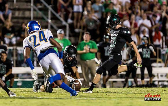 CHSFB_vs_Rickards_2015_09_11_810